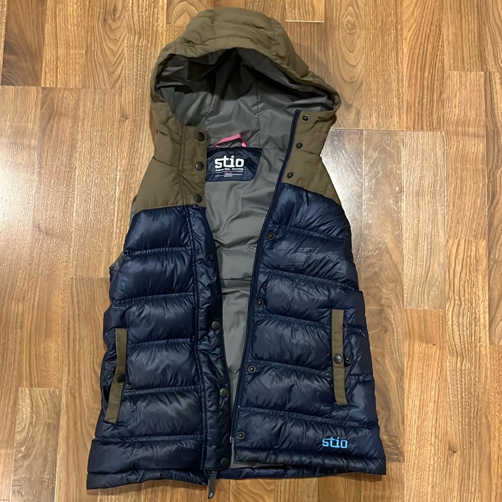 Down puffer vest